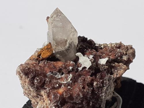 Quartz, Aragonite<br />Terlano (Terlan), Provincia Bolzano, Trentino-Alto Adige (Trentino-Südtirol), Italia<br />2,5 x 2,5 cm<br /> (Author: Volkmar Stingl)