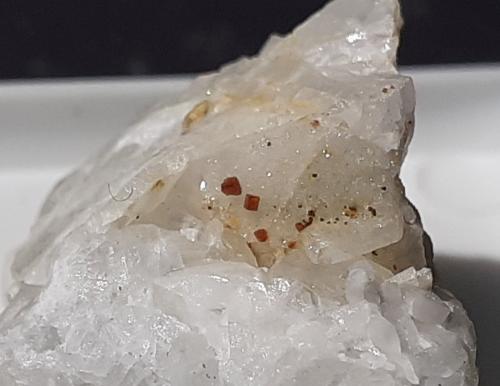 Bariumpharmakosiderite<br />Mina Clara, Valle Rankach, Oberwolfach, Wolfach, Selva Negra, Baden-Württemberg, Alemania<br />2 x 1,5 cm<br /> (Author: Volkmar Stingl)