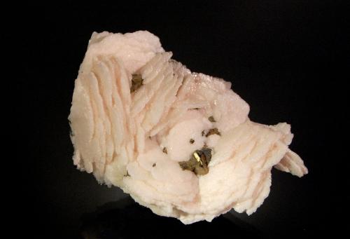 Calcite<br />Mina Boldut, zona minera Cavnic, Cavnic, Maramures, Rumanía<br />11.8 x 7.7 x 4.3 cm<br /> (Author: Michael Shaw)