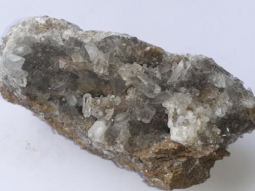 Celestine<br />Concesión Minerama II, Urbanización Puente Tablas, Jaén ciudad, Jaén, Comarca Metropolitana de Jaén, Andalucía, España<br />9 x 4,5 cm<br /> (Author: Volkmar Stingl)