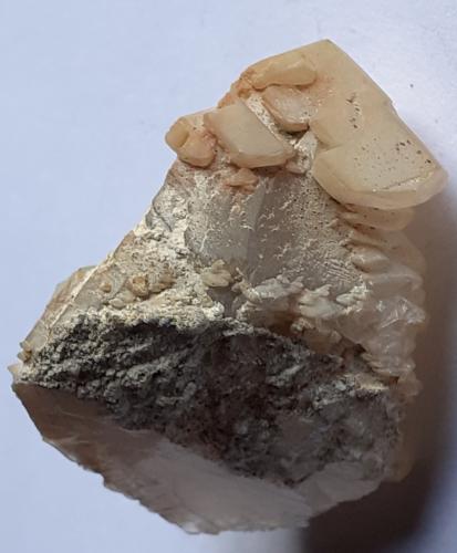 Calcite<br />Minas de plomo, Obernberg am Brenner, Distrito Innsbruck-Land, Tirol, Austria<br />3,5 x 2,5 cm<br /> (Author: Volkmar Stingl)