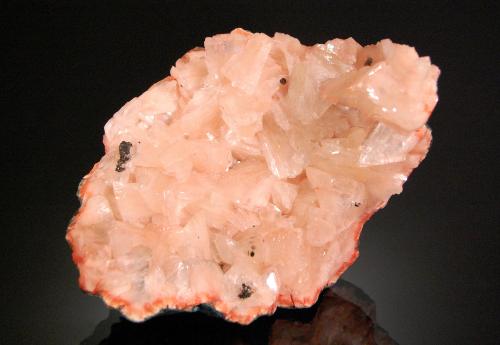 Heulandite (Subgroup)<br />Karjat, Distrito Raigad, Maharashtra, División Konkan, India<br />8.2 x 6.0 x 4.0 cm<br /> (Author: Michael Shaw)