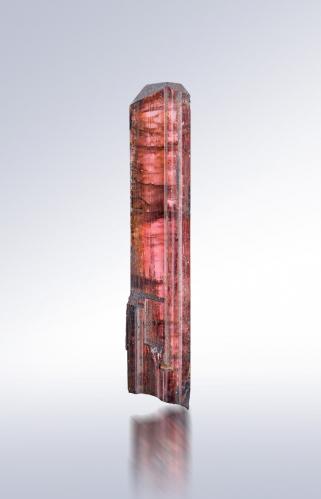 Väyrynenite<br />Shengus (Shingus), Distrito Roundu, Gilgit-Baltistan (Áreas del Norte), Paquistán<br />1.5 x 0.5 x 6.5 cm / main crystal: 6.5 cm<br /> (Author: MIM Museum)