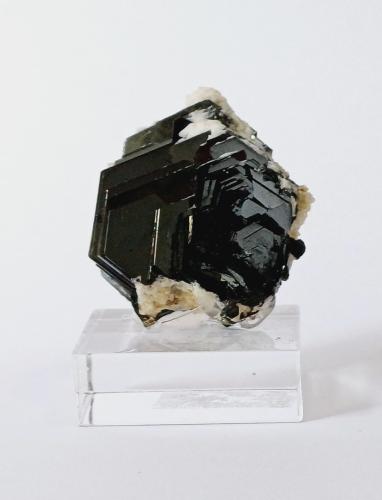 Hematite<br />Pizzo Lucendro, Valle Lucendro, Airolo, Macizo Central San Gotardo, Leventina, Ticino (Tessin), Suiza<br />30mm X 35mm X 25mm<br /> (Author: Philippe Durand)