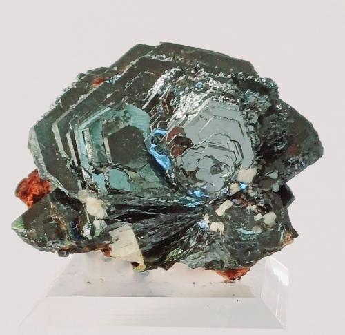 Hematite<br />Distrito Ambatofinandrahana, Región Amoron'i Mania, Madagascar<br />50mm x 40mm x 30mm<br /> (Author: Philippe Durand)