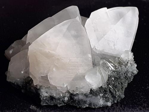 Calcite, Quartz<br />Fellergraben, Zederhaus, Zederhaustal, Distrito Tamsweg, Tamsweg, Salzburgo/Salzburg, Austria<br />4,5 x 3 cm<br /> (Author: Volkmar Stingl)