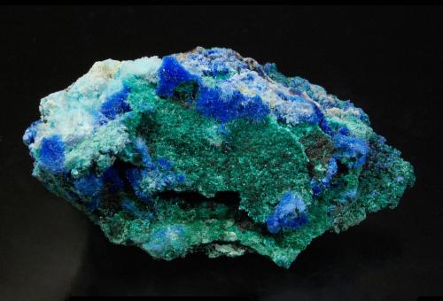 Cyanotrichite and Brochantite<br />Mina Grand View, Horseshoe Mesa, Parque Nacional Grand Canyon, Condado Coconino, Arizona, USA<br />6.5 x 4.7 cm<br /> (Author: Michael Shaw)