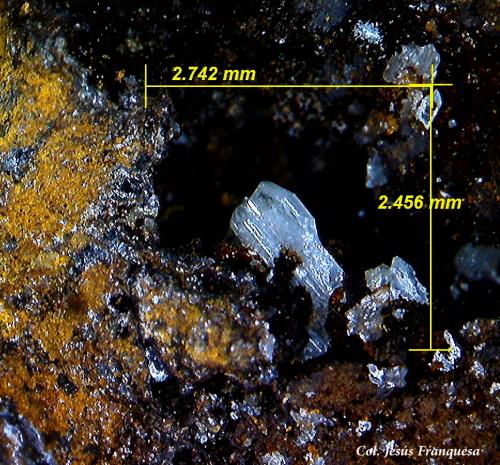 Cerusita.<br />Mina San Eulogio, Cañada de la Encina, Yunquera, Comarca Valle del Guadalhorce, Málaga, Andalucía, España<br />2´74x2´45 mm.<br /> (Autor: Jesus Franquesa Baucells)