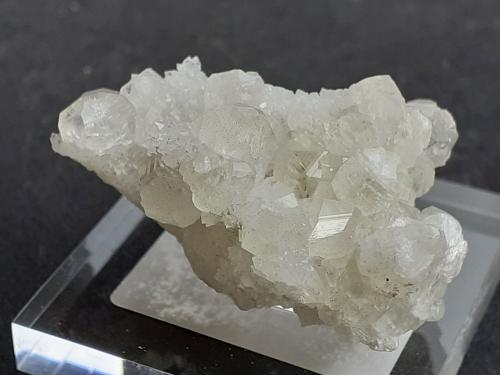 Calcite, Quartz<br />Túnel Baimashan (obras), Qianbaxia, Wuyishan, Prefectura Nanping, Provincia Fujian, China<br />3 x 2,5 cm<br /> (Author: Volkmar Stingl)