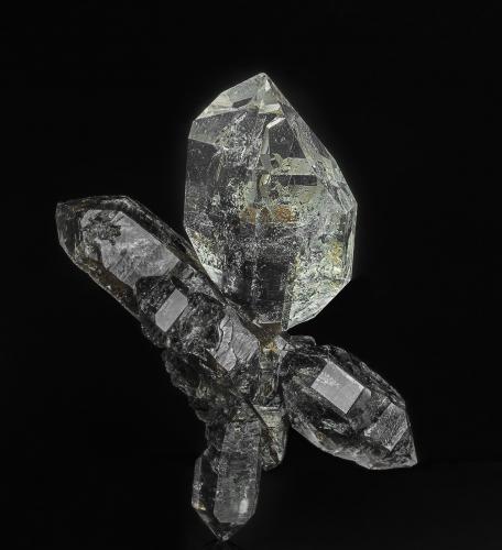 Quartz<br />Mina Treasure Mountain Diamond, Little Falls, Condado Herkimer, New York, USA<br />5.1 x 4.7 cm<br /> (Author: am mizunaka)