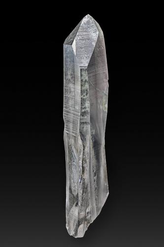 Quartz<br />Cantera White Rock, Horsnell Gully, Cordilleras Monte Lofty Sur, Australia Meridional, Australia<br />13.2 x 4.2 cm<br /> (Author: am mizunaka)