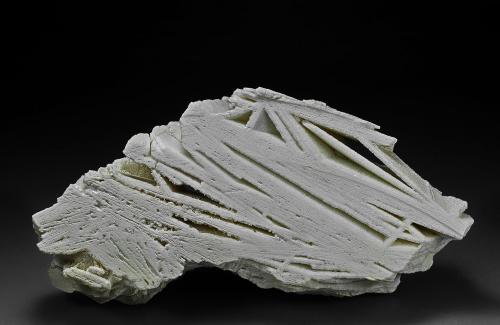 Quartz<br />Travelers Rest, Condado Greenville, South Carolina, USA<br />13.3 x 6.0 x 2.0 cm<br /> (Author: am mizunaka)