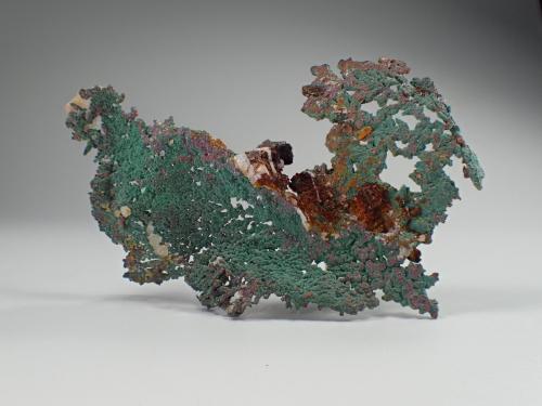 Copper, Malachite<br />Zona minera Oumjrane, Comunidad Alnif, Provincia Tinghir, Región Drâa-Tafilalet, Marruecos<br />110 mm x 70 mmx 20 mm<br /> (Author: Don Lum)