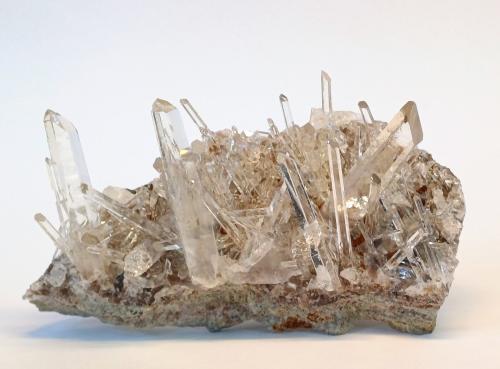 Quartz<br />Mina à Giraud, zona minera La Gardette, Villard-Nôtre-Dame, Le Bourg d'Oisans, Grenoble, Isère, Auvergne-Rhône-Alpes, Francia<br />130 mm x 60 mm x 75 mm<br /> (Author: Philippe Durand)