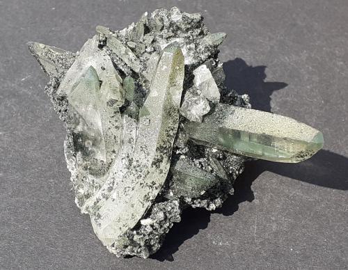 Quartz, Chlorite (Group)<br />Mallnitz, Spittal an der Drau, Hohe Tauern, Carintia/Kärnten, Austria<br />6 x 6 cm<br /> (Author: Volkmar Stingl)