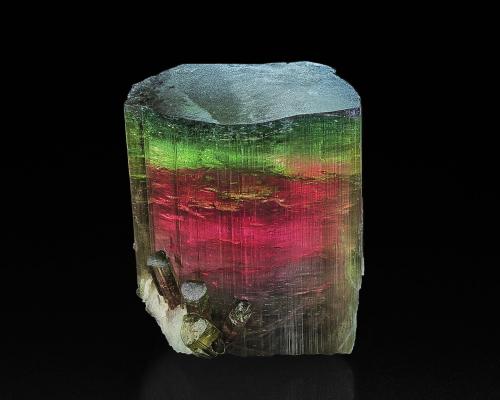 Tourmaline<br />Mina Tourmaline King, Pala, Distrito Pala, Condado San Diego, California, USA<br />4.5 x 3.8 cm<br /> (Author: am mizunaka)