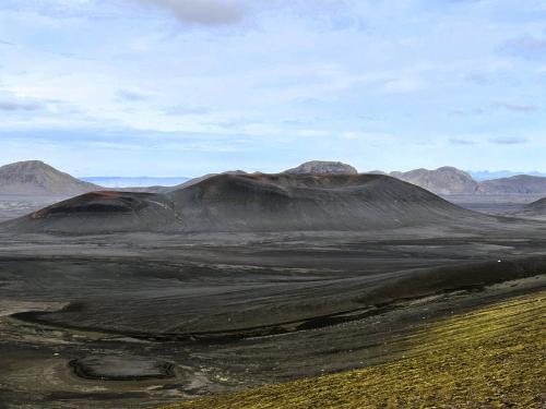 Calderas explosivas cubiertas de piroclastos y cenizas en el área de Torfajökull. (Autor: Antonio P. López)