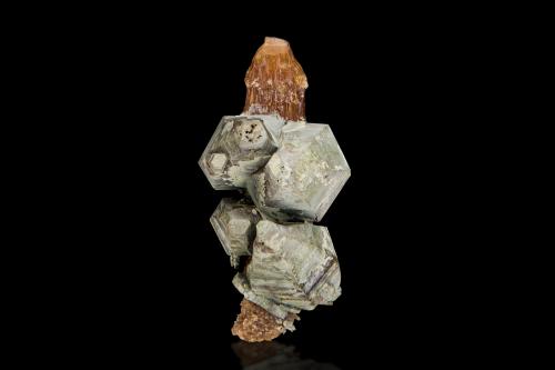 Stibiocolumbite with Parisite-(Ce)<br />Monte Malosa, Distrito Zomba, Malawi<br />4.5 x 2.5 x 3.5 cm<br /> (Author: MIM Museum)