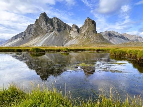 Vikurfjall, cadena volcánica de 511 metros de altura máxima en el sureste de Islandia, formada fundamentalmente por gabro. (Autor: Antonio P. López)