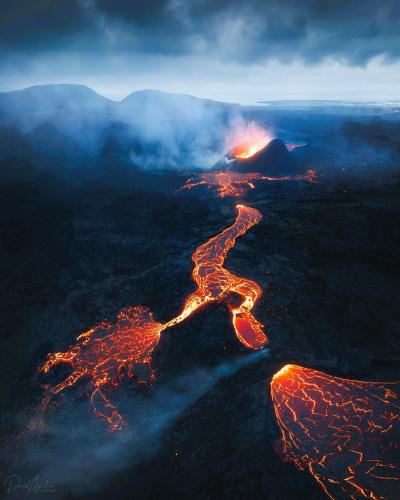 Imagen del volcán Sundhnúkur tomada con un dron, cerca de Grindavík, el 18 de junio de 2024. Autor y copyright ©: David Aguilar Martin. (Autor: Antonio P. López)