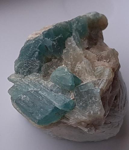 Grandidierite<br />Depósito Grandidierita, Comuna Tranomaro, zona Tranomaro-Maromby, Distrito Amboasary, Región Anosy, Madagascar<br />1 x 1 cm<br /> (Author: Volkmar Stingl)