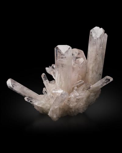 Danburite<br />Mina Aurora, Charcas, Municipio Charcas, San Luis Potosí, México<br />25 x 17 x 16 cm / main crystal: 14 cm<br /> (Author: MIM Museum)