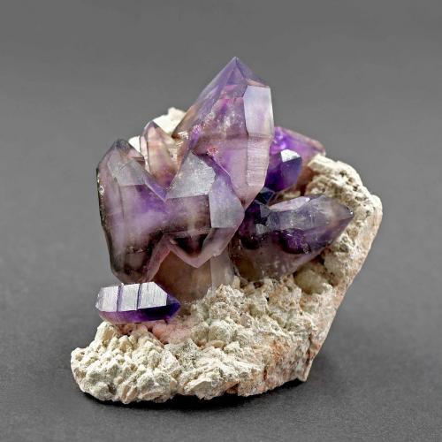 Amethyst<br />Zona Brandberg, Región Erongo, Namibia<br />Specimen size 9 cm<br /> (Author: Tobi)