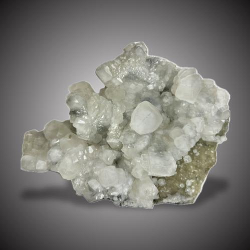 Calcita y Fluorita<br />Mina Moscona, El Llano, Solís, Corvera de Asturias, Comarca Avilés, Principado de Asturias (Asturias), España<br />19x14,5cm<br /> (Autor: castrominerals)