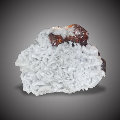 Esfalerita y Dolomita<br />Mina de Áliva (Mina Las Mánforas), zona Minera Áliva, Camaleño, Comarca Liébana, Cantabria, España<br />9x8cm.<br /> (Autor: castrominerals)