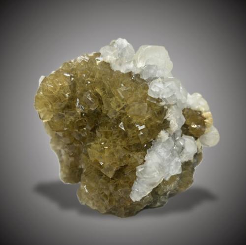 Fluorita, Calcita y Dolomita<br />Mina Moscona, El Llano, Solís, Corvera de Asturias, Comarca Avilés, Principado de Asturias (Asturias), España<br />15x13cm.<br /> (Autor: castrominerals)