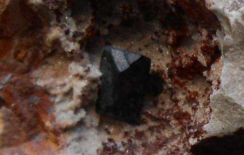 Azurita<br />Kerrouchen, Provincia Khénifra, Región Beni Mellal-Khenifra, Marruecos<br />8 x 6,5 x 6 cm<br /> (Autor: Antonio Alcaide)