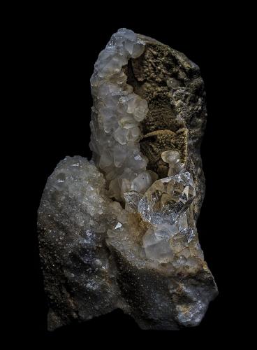 Quartz, Calcite<br />Cantera Gioia, Casette, Massa, Alpes Apuanos, Provincia Massa-Carrara, Toscana, Italia<br />7.4 x 13.5 cm<br /> (Author: am mizunaka)