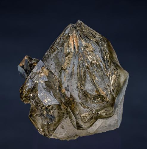 Quartz (variety smoky quartz)<br />Mina Smoky Mountain Crystal, Ashland, Condado Schuylkill, Pennsylvania, USA<br />5.0 x 4.7 cm<br /> (Author: am mizunaka)