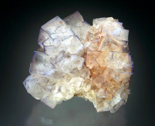 Fluorite<br />Mina Gillheads, Skyreholme, Distrito Pateley Bridge, North Pennines Orefield, Yorkshire, Inglaterra / Reino Unido<br />8x7x3 cm overall size<br /> (Author: Jesse Fisher)