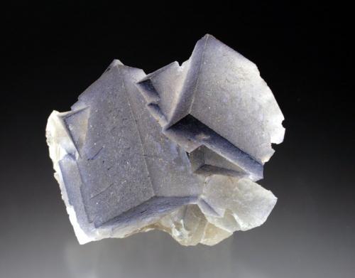 Fluorite<br />Mina Gillheads, Skyreholme, Distrito Pateley Bridge, North Pennines Orefield, Yorkshire, Inglaterra / Reino Unido<br />5x5x4 cm<br /> (Author: Jesse Fisher)