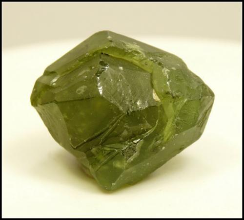 Andradite variety demantoid (Garnet Group)<br />Región Erongo, Namibia<br />18 x 16 x 11 mm<br /> (Author: Pierre Joubert)