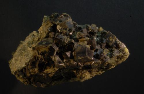 Clinocloro (Grupo Clorita)<br />La Herrería Mine, Burguillos del Cerro, Comarca Zafra-Río Bodión, Badajoz, Extremadura, Spain<br />6 x 5 x 4 cm<br /> (Autor: Ricardo Fimia)