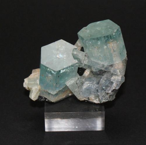 Beryl (variety aquamarine)<br /><br />50mm x 40mm x 25mm<br /> (Author: Philippe Durand)