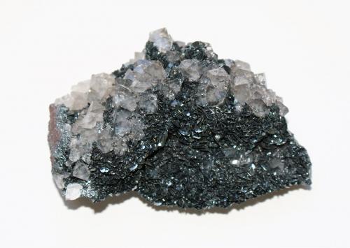 Hematite and Quartz<br />Mina Florence, Egremont, West Cumberland Iron Field, (antes Cumberland), Cumbria, Inglaterra / Reino Unido<br />75mm x 50mm x 30mm<br /> (Author: Philippe Durand)