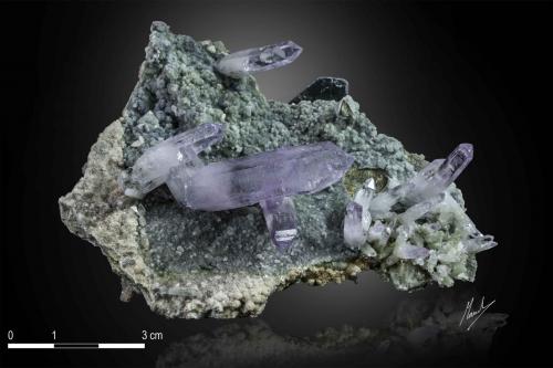 Quartz (variety amethyst)<br />Cerro de la Concordia, Piedra Parada (Las Vigas), Municipio Tatatila, Veracruz (Veracruz de Ignacio de la Llave), México<br />96 X 68 mm<br /> (Author: Manuel Mesa)