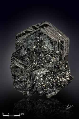 Hematite<br />Mina Coluna, Distrito Miguel Burnier (São Julião), Ouro Preto, Minas Gerais, Brasil<br />117 X 96 mm<br /> (Author: Manuel Mesa)