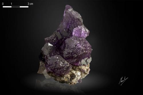 Fluorite<br />Filón Josefa-Veneros, nivel 75, Coroña de Arriba-La Collada, zona minera de La Collada, Siero, Comarca Oviedo, Principado de Asturias (Asturias), España<br />94 x 63 mm<br /> (Author: Manuel Mesa)