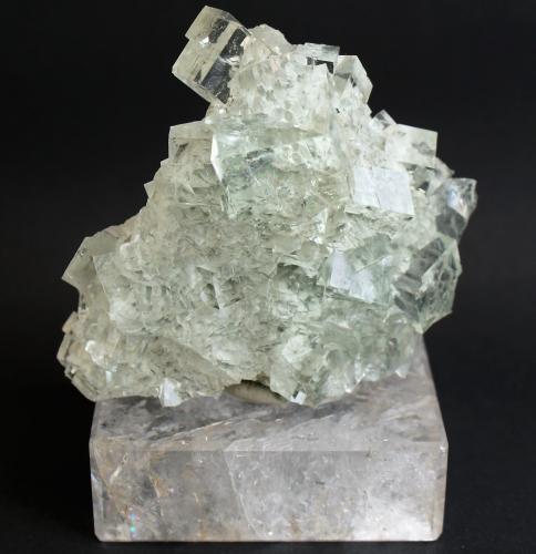 Fluorite<br />Mina Dongshan, Xianghualing, Linwu, Prefectura Chenzhou, Provincia Hunan, China<br />70mm x 70mm x 30mm<br /> (Author: Philippe Durand)