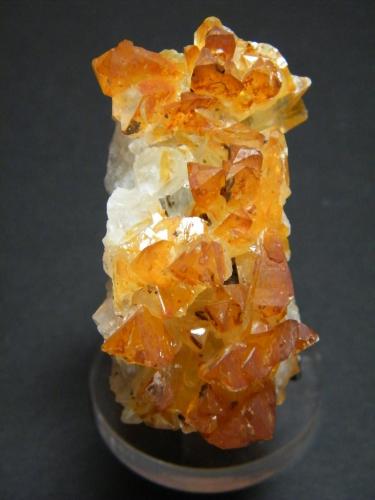 Calcite<br />Mina Tsumeb, Tsumeb, Región Otjikoto, Namibia<br />35mm x 70mm x 40mm<br /> (Author: Heimo Hellwig)