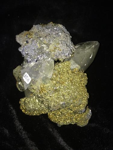 Chalcopyrite, Pyrite, Galena, Calcite, Dolomite<br />Mina Sweetwater, Ellington, Distrito Viburnum Trend, Condado Reynolds, Missouri, USA<br />137 mm x 115 mm x 60 mm<br /> (Author: Robert Seitz)