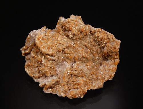 Dolomite<br />Mina Tsumeb, Tsumeb, Región Otjikoto, Namibia<br />5.9 x 6.8 cm<br /> (Author: crosstimber)