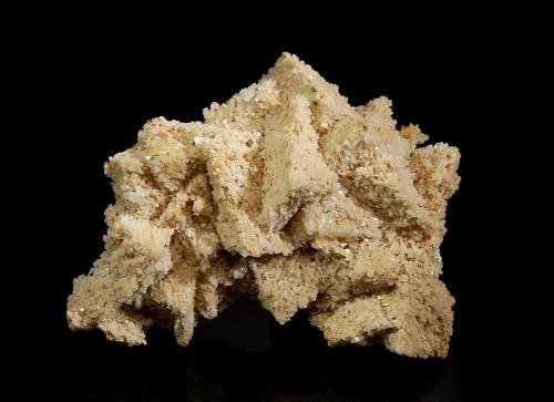 Dolomite<br />Mina Tsumeb, Tsumeb, Región Otjikoto, Namibia<br />6.1 x 7.7 cm<br /> (Author: crosstimber)