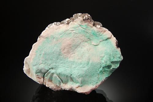 Datolite<br />Mina Centennial, Pozo Centennial No. 6, Centennial, Condado Houghton, Michigan, USA<br />7.5 x 9.5 cm<br /> (Author: crosstimber)