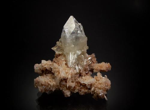 Fluorapophyllite-(K)<br />Distrito Jalgaon, Maharashtra, India<br />5.2 x 6.0 cm<br /> (Author: crosstimber)