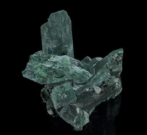 Malachite, Calcite, Azurite<br />Mina Tsumeb, Tsumeb, Región Otjikoto, Namibia<br />7.0 x 6.5 cm<br /> (Author: am mizunaka)